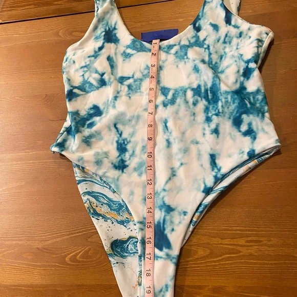 Zaful Blue and White Marble One Piece Swimsuit - Picture 2 of 7